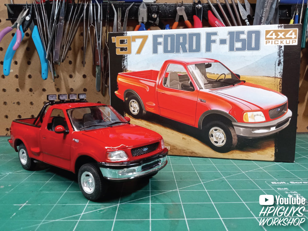 AMT 1997 Ford F-150 4x4 Pickup 1:25 Scale Model Kit | Auto World Store