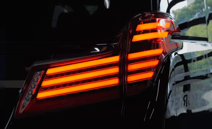 アルファード30系後期用ジュエルLEDテールULTRA VALENTI(ヴァレンティ