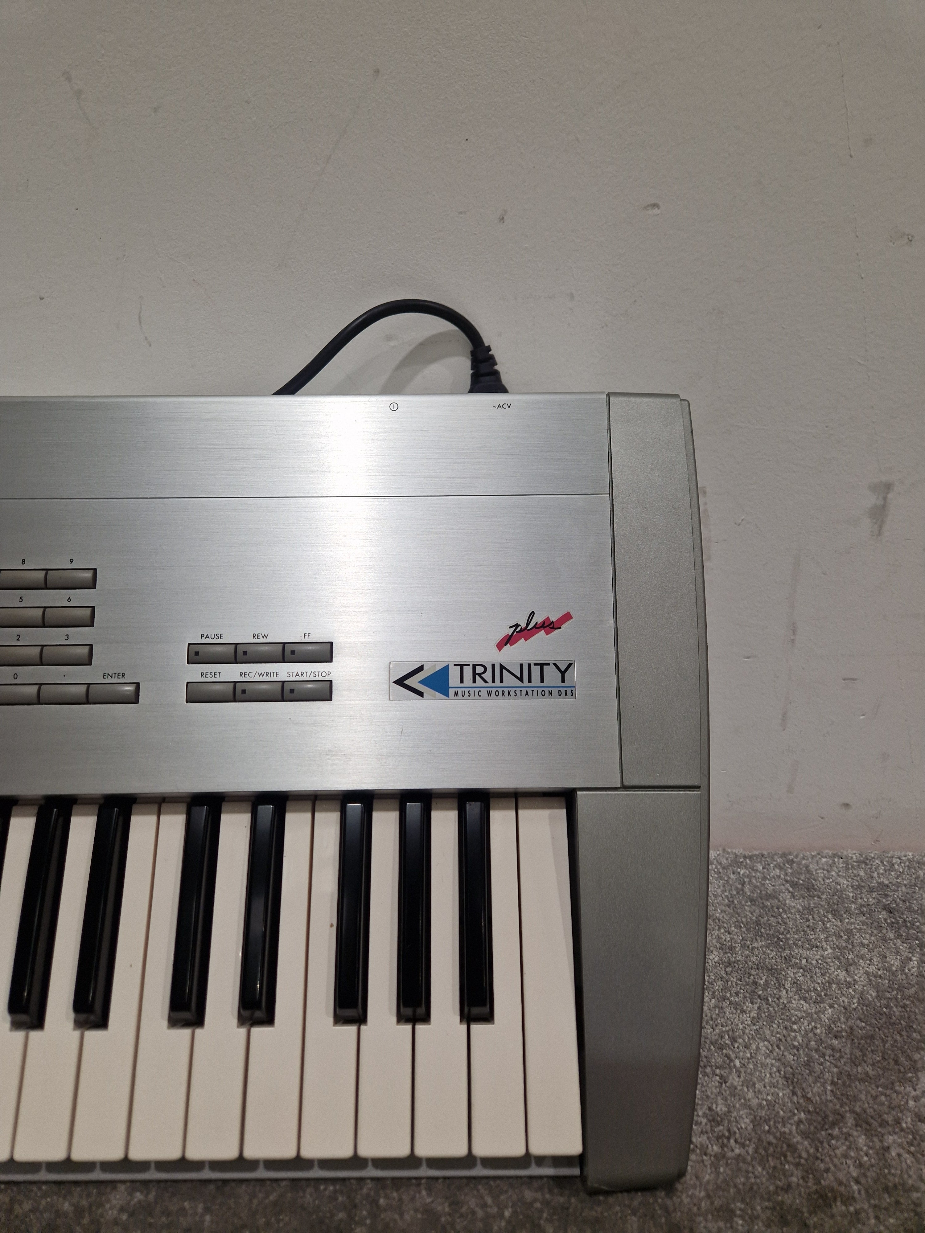 Korg Trinity Plus - Music Workstation/Synthesizer - Silver