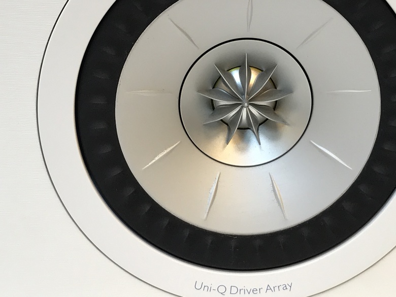 KEF : Q250c サテンホワイト - 中古 | オーディオユニオン