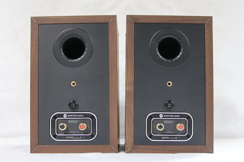 MONITOR AUDIO : Bronze 1 WALNUT VINYL - 中古 | オーディオユニオン