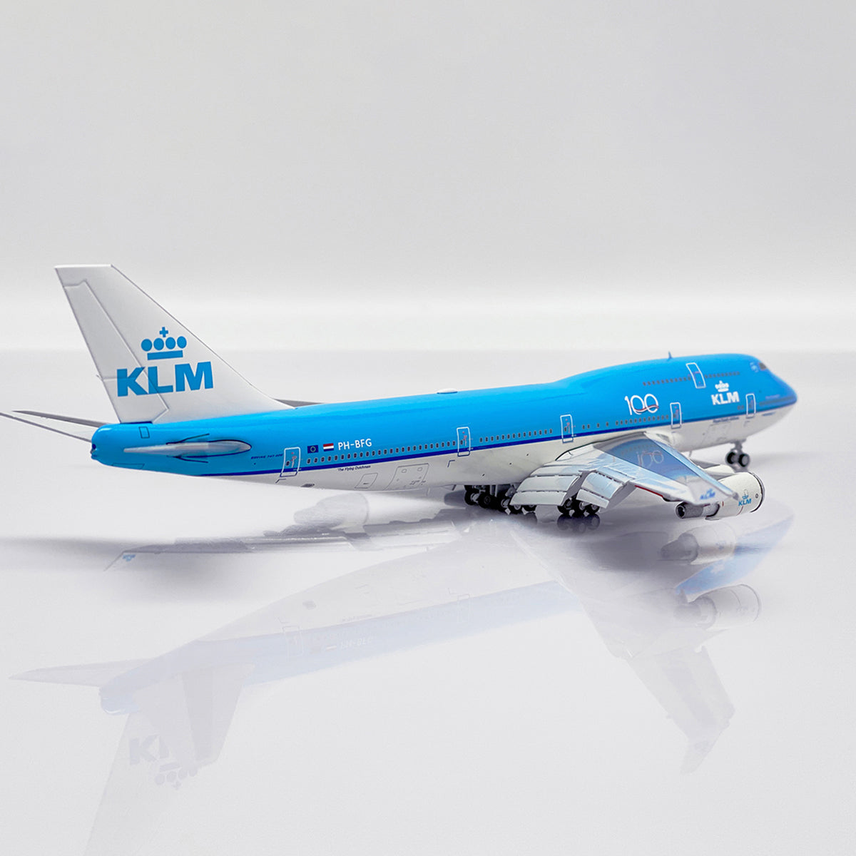 JC Wings X Aviationtag KLM Boeing 747-400 PH-BFG 1:400 Diecast Model