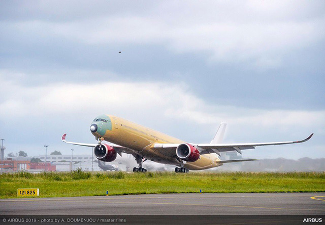 ヴァージン アトランティック航空のA350-1000、初飛行 今夏受領へ