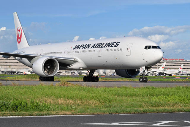 未来が過去になっていく瞬間」JAL 777-300ER、きれいな姿で初退役 4