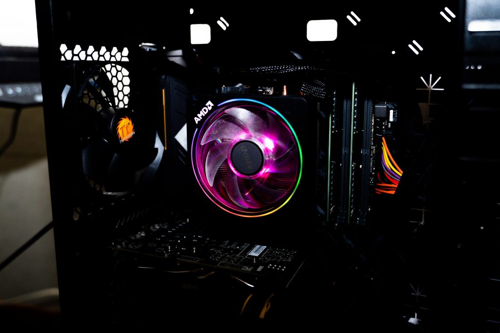 デスク作業環境 #5】自作PC初心者がRyzen 7 3700XではじめてPCを作って