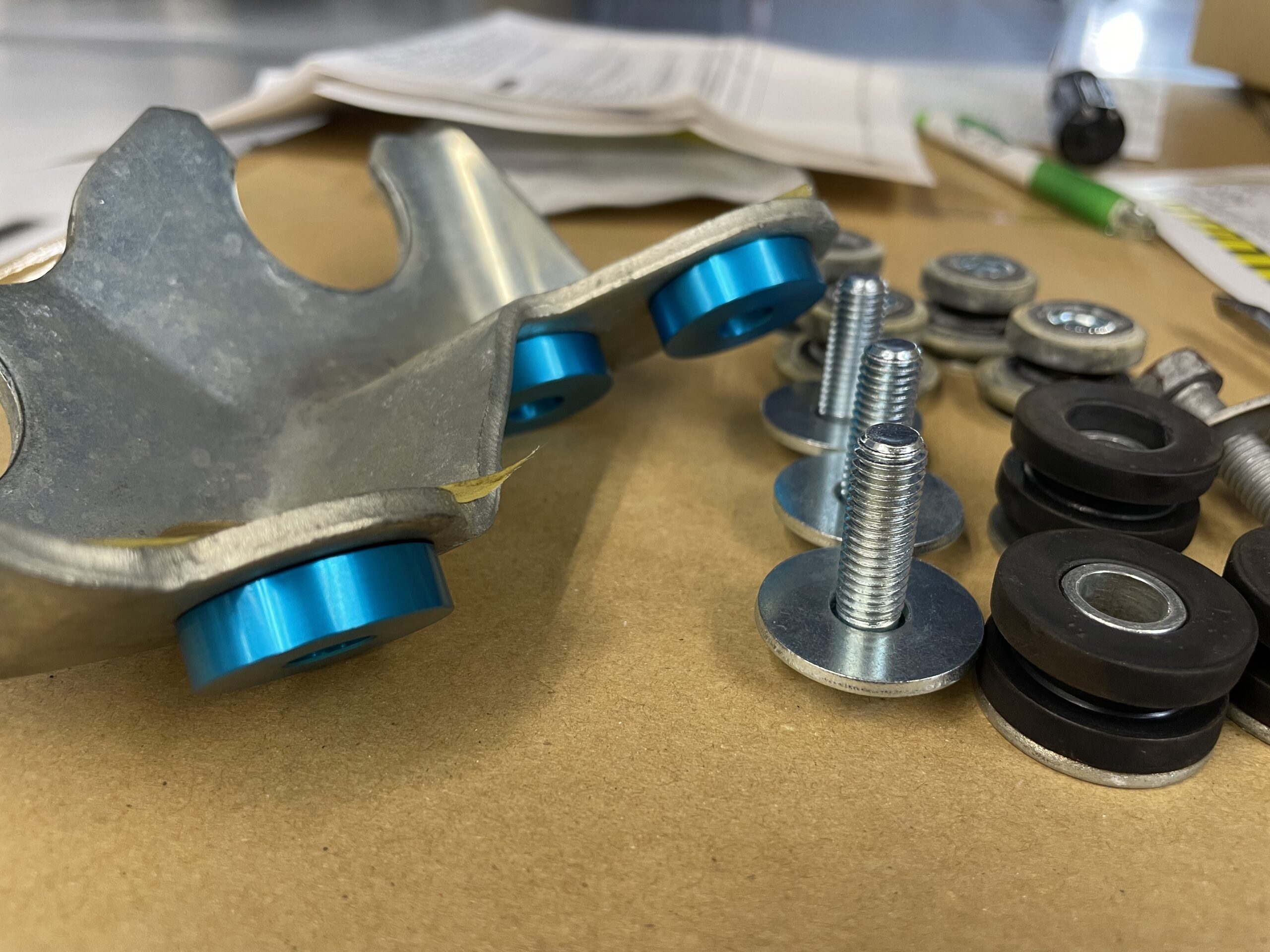 ZC33Sスイフトスポーツ シフトカラー ミドルテンプサーモ | A PIT AUTOBACS