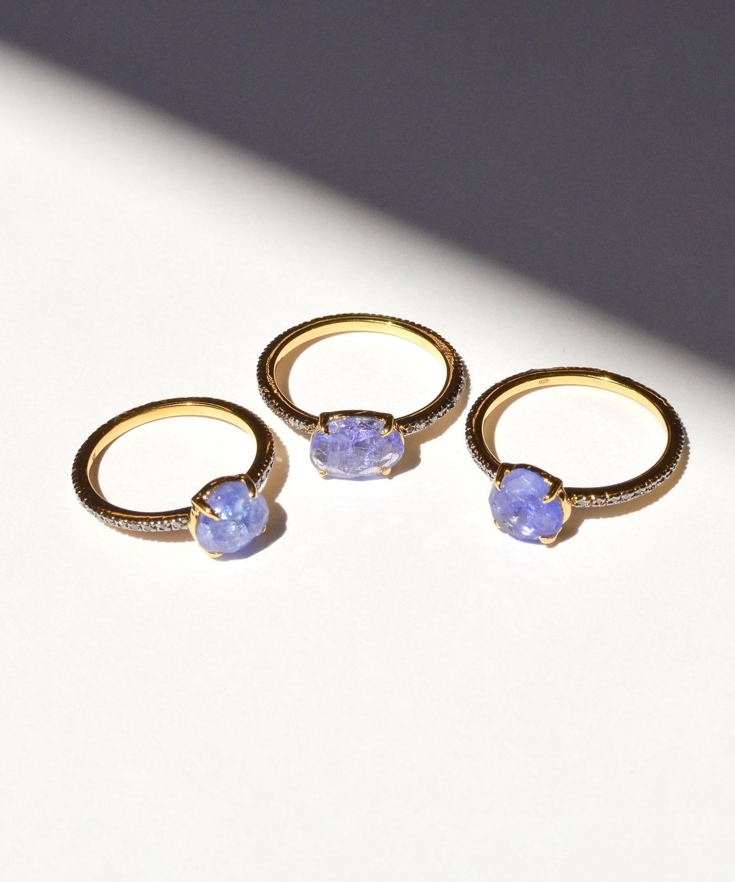 アルティーダウード k18 マーキス タンザナイト エタニティリング