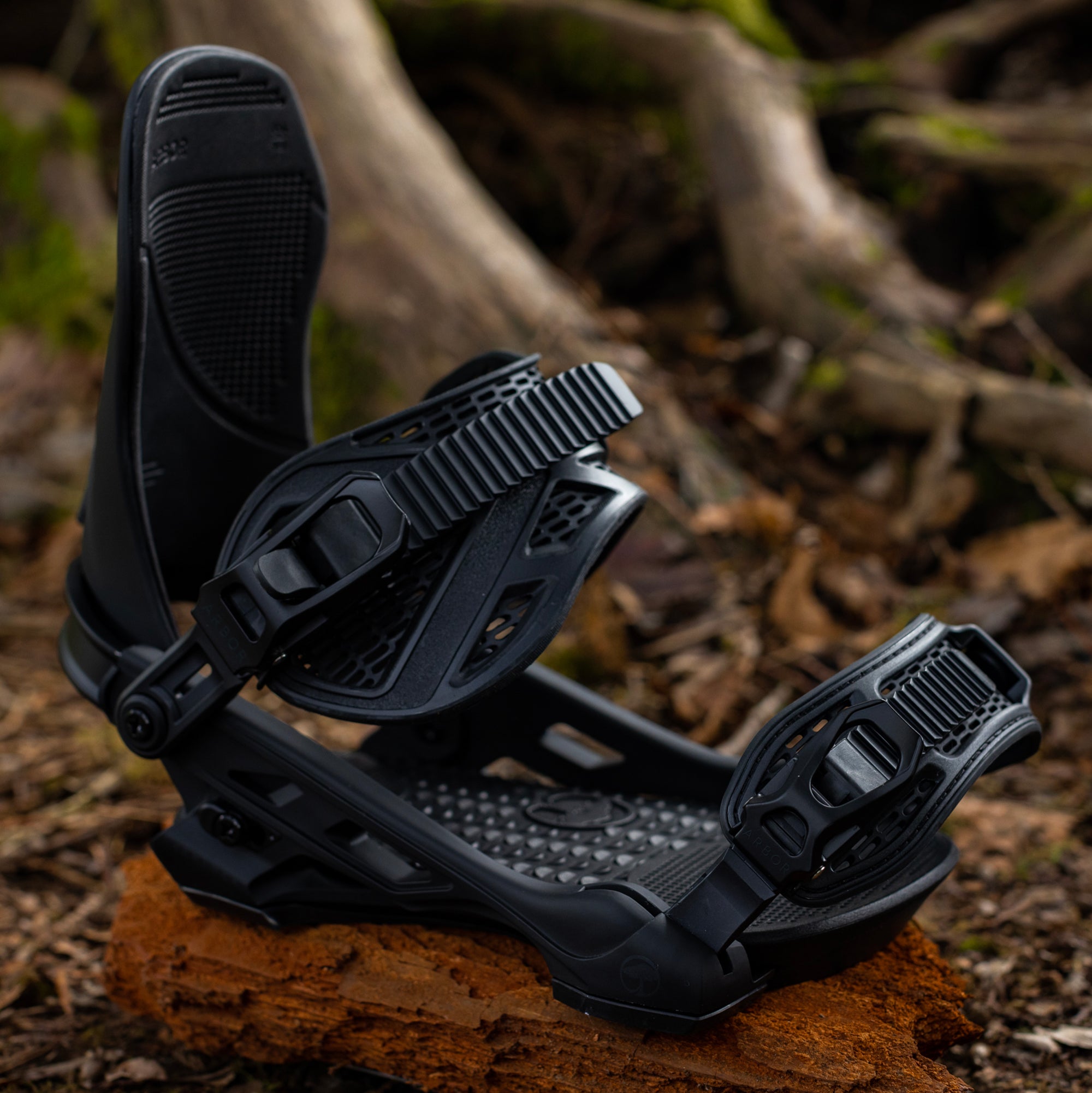 Arbor Snowboarding - Hemlock Snowboard Bindings - Black – Arbor