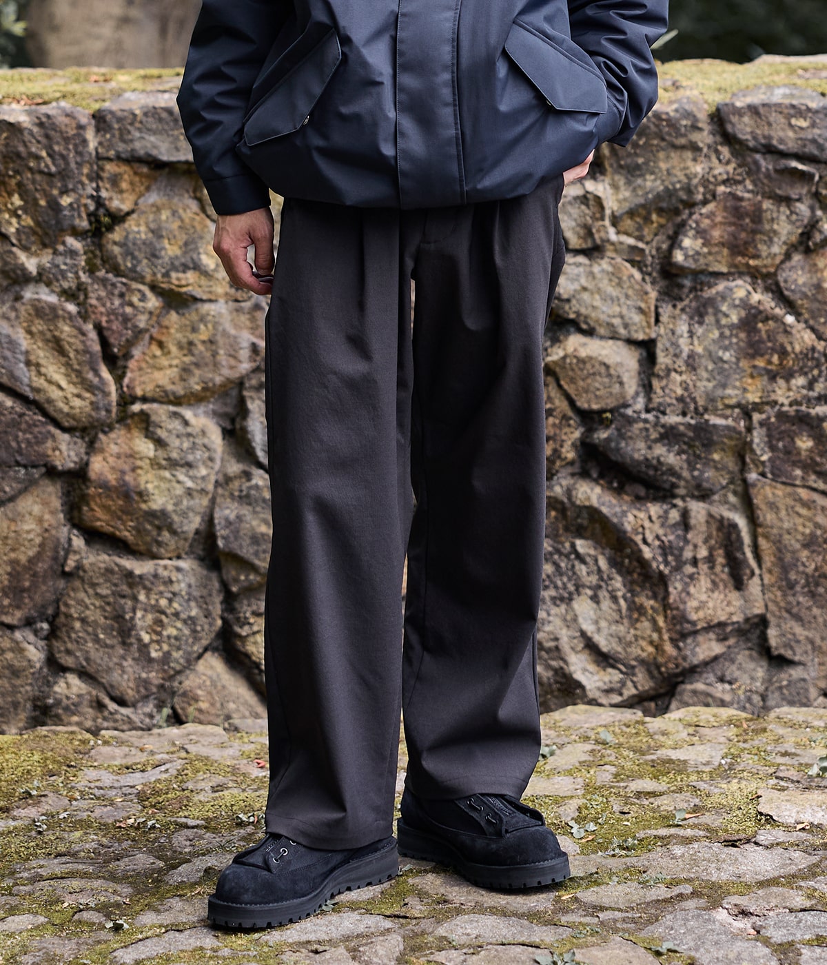 別注 Dry Stretch Twill Tuck Straight Pants | Goldwin(ゴールド