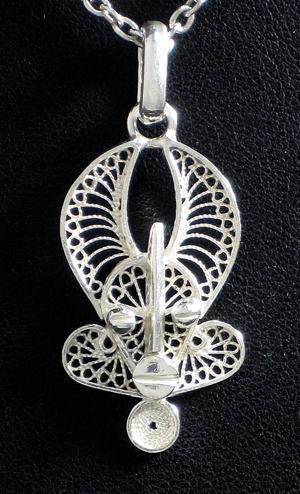 シルバーペンダントトップ(仮面)<アフリカのシルバーアクセサリー