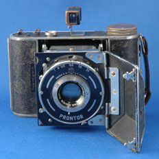 コレレ (Korelle) | Camera Museum by awane-photo.com