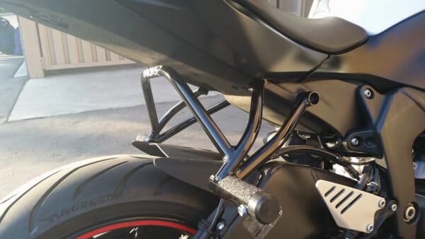 ZX-6R (13-22) デザインが美しいIMPAKTECH製 サブケージ｜AxxL