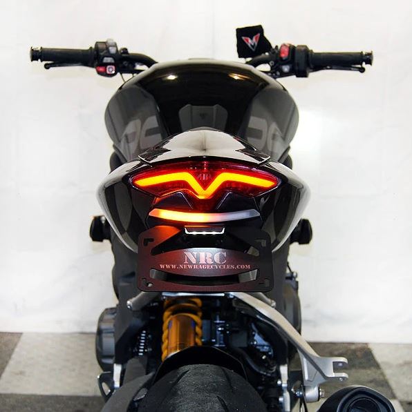 NRC製 スピードトリプル1200 RR/RS ウインカー内蔵フェンダーレス｜AxxL