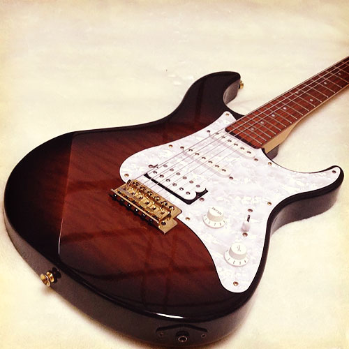 Yamaha Pacifica 312H | Specifications