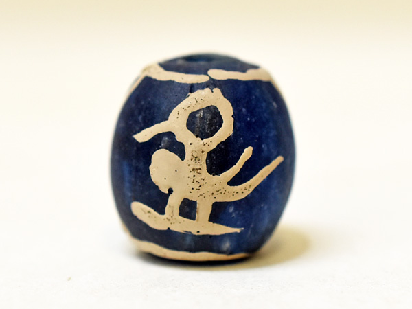 2406】現代のジャワ玉 半透明瑠璃色のマニックブルン3,とんぼ玉