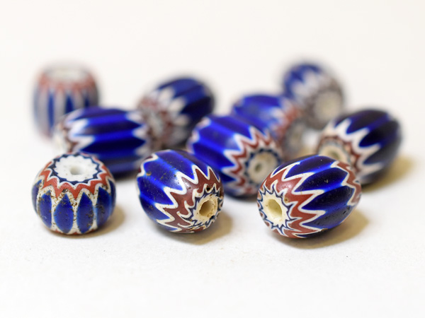 シェブロン玉（ばら） カテゴリ商品一覧｜アンティークビーズ、とんぼ