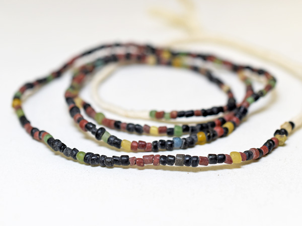 東南アジア小粒ビーズ カテゴリ商品一覧｜アンティークビーズ、とんぼ