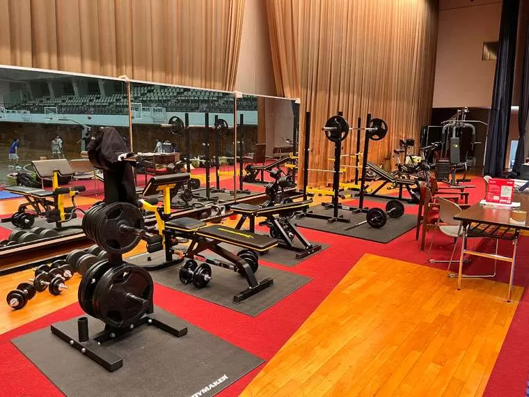 オリンピックバーベルセット4 195kg: トレーニング| BODYMAKER