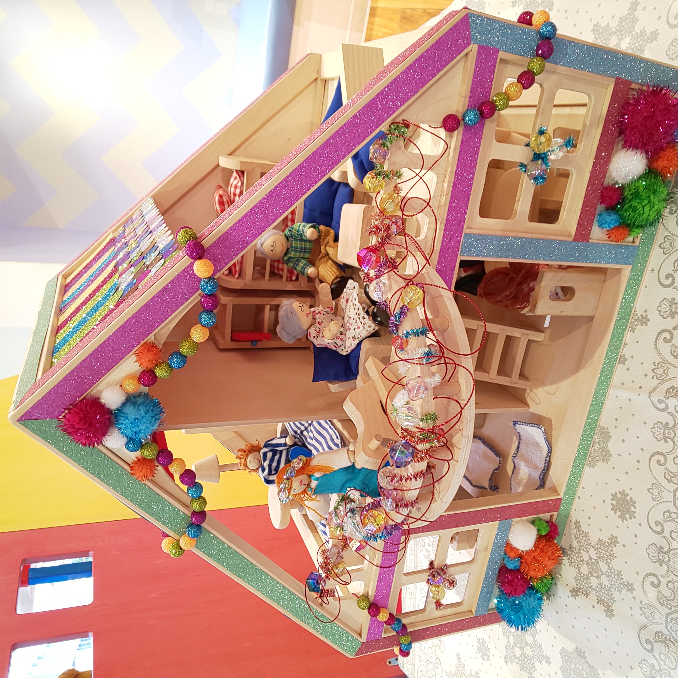 ドールハウスをデコレーションしてみました☆｜ボーネルンドショップ