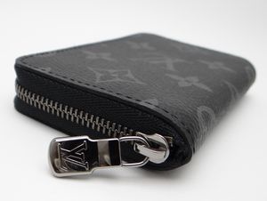 LOUIS VUITTON ルイヴィトン M81662 モノグラム・エクリプス ジッピー