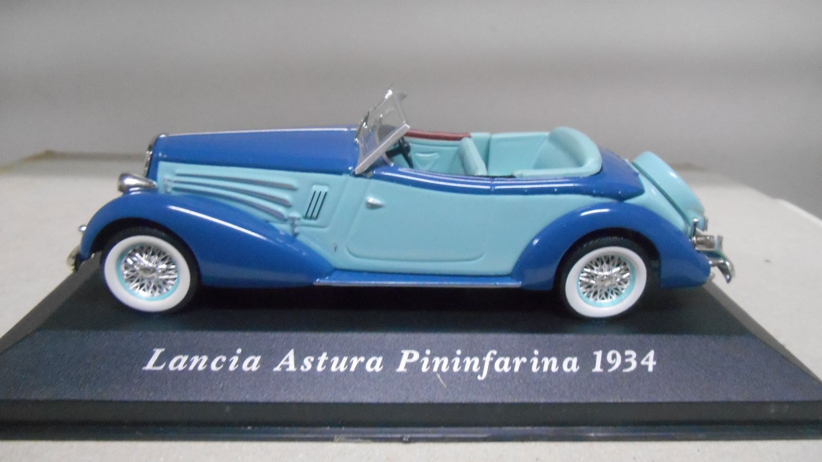 LANCIA ASTURA PININFARINA 1934 CLASSIC CARS 1:43 ALTAYA IXO - BCN