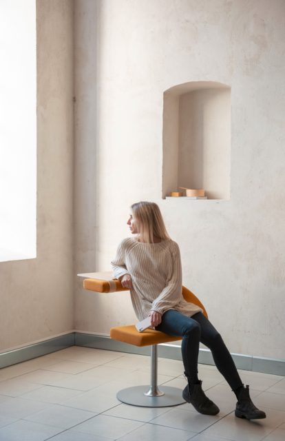 20周年を迎えたINNOVATION Cチェア ｜ 株式会社ビベルコーポレーション