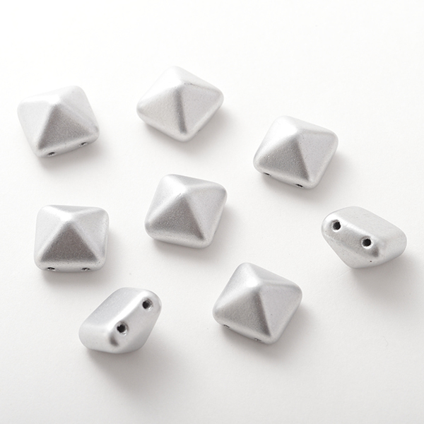 ピラミッドビーズ