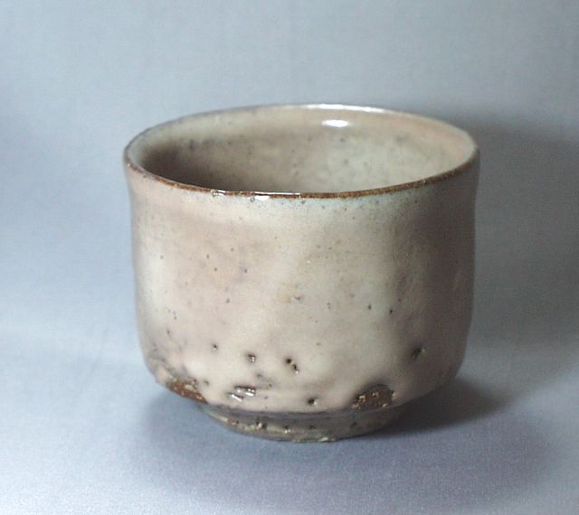 三輪栄造 作 萩ぐい呑 商品詳細｜ギャラリービーンズWEBSHOP｜薩摩焼