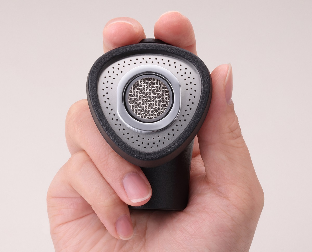 2種類の泡で素早く流す 髪と頭皮を守るシャワーヘッド「IO霧PRO