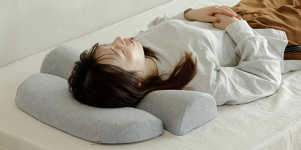 SurvaQ（サバキュー）のダブル枕PLUS（首と肩がホッとする枕PLUS）の