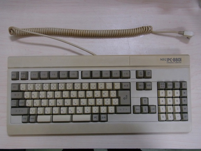 修理依頼】PC-8801キーボード（TYPE A）のキー不良を修理しました｜BEEP