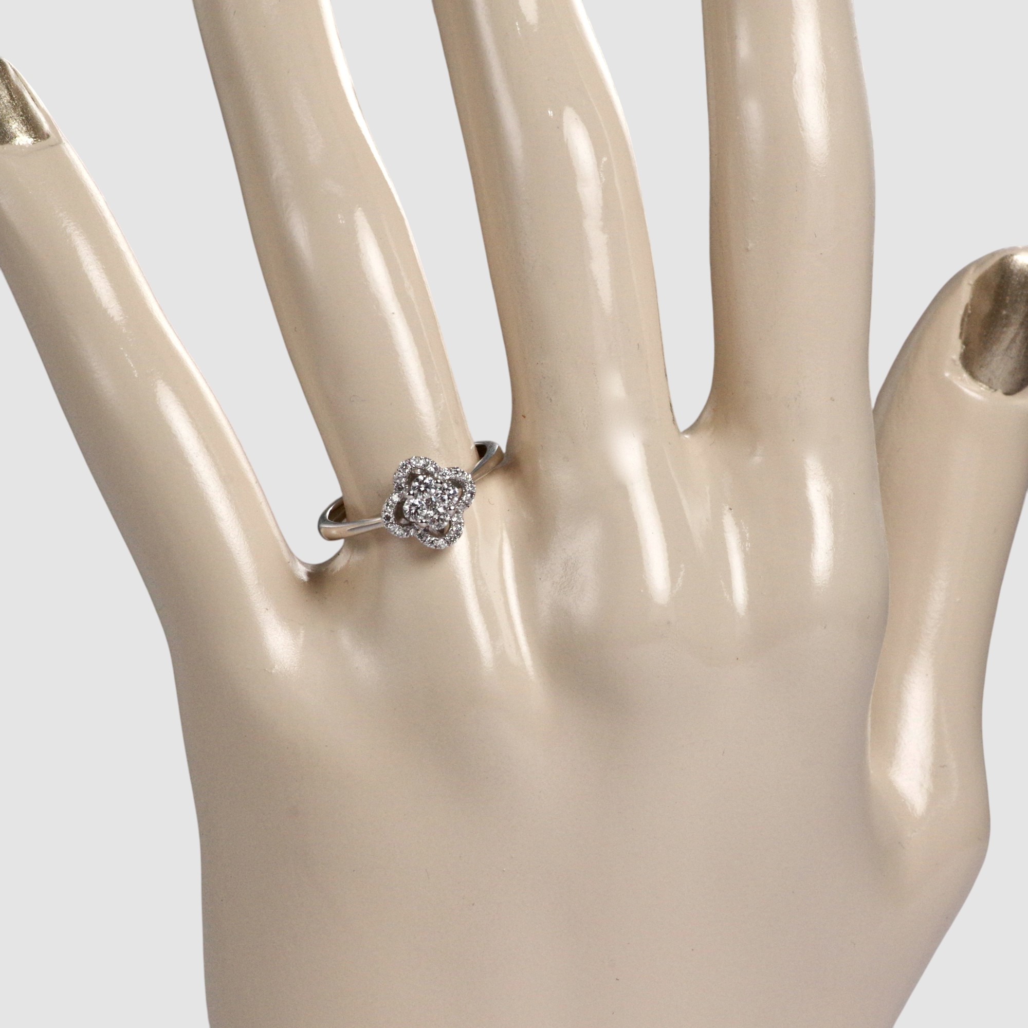 K18WGダイヤモンドフラワーリング◇ベル宝飾オンラインショップ ◇