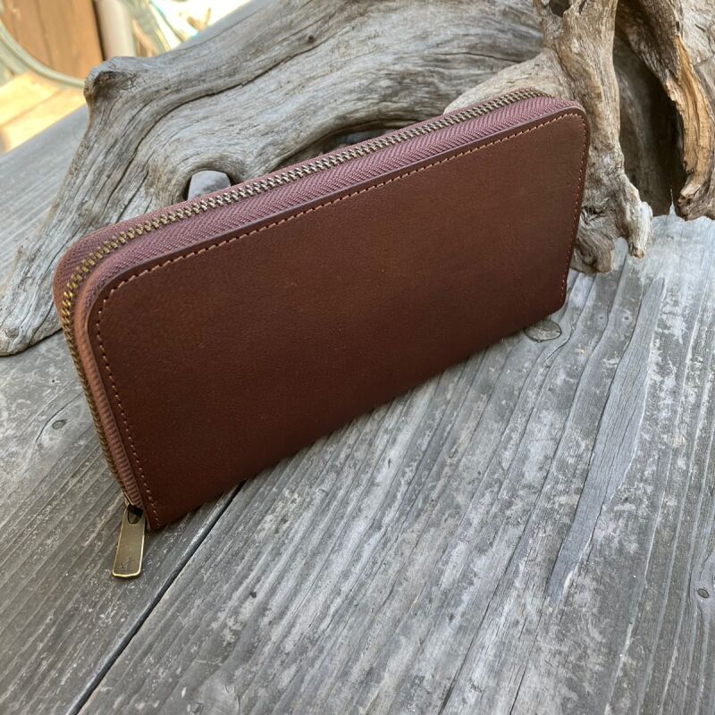 BELL'S SQUARE（ベルズスクエア） …【ツキノワグマレザー】ラウンド