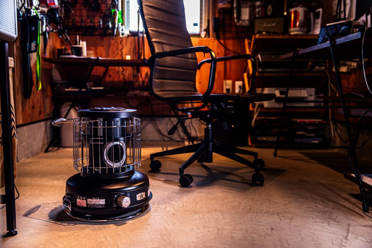 マットブラックのアラジンストーブが渋かっこいい！アウトドアショップ