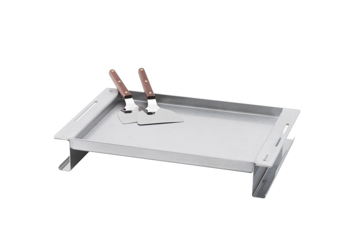 スノーピークとオタフクソースがコラボ！キャンプで楽しみたい