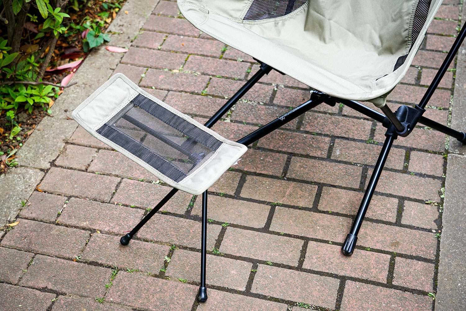 オットマンが付けられる！ogawa ツーアングルチェアLの多機能ぶりが