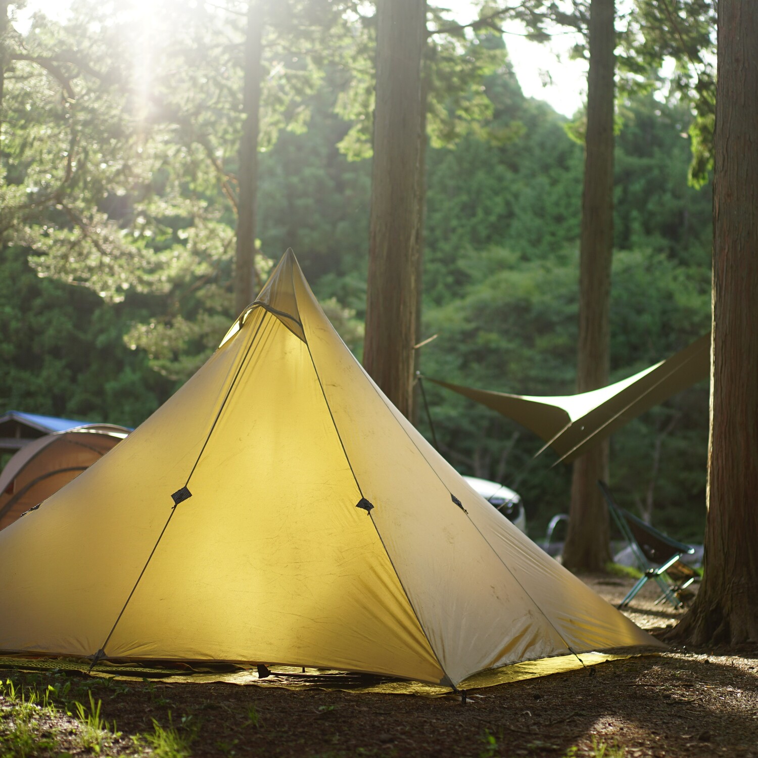 美しい姿が魅力のテント。ローカスギア「カフラ・シル」を愛用者が