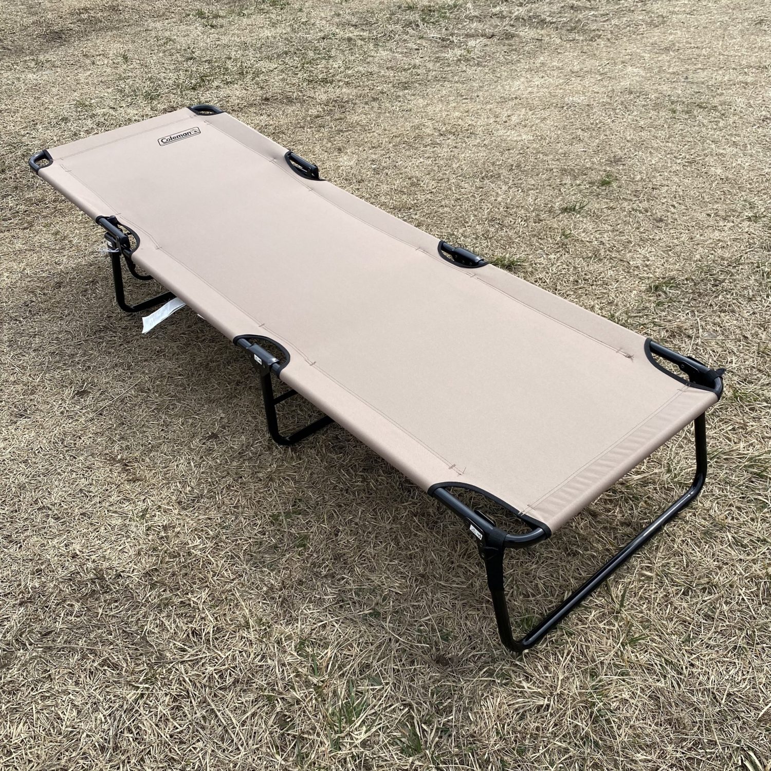 寝るだけじゃない！コールマン「コンバータコット」の魅力を徹底解説