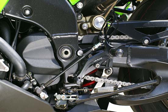 06 ZX10R BACK STEP KIT