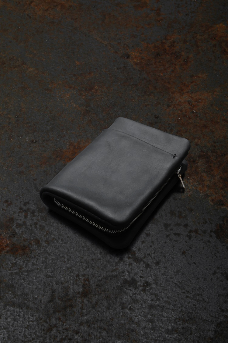 GUIDI CALF COMPACT MULTI WALLET | ISAMU KATAYAMA BACKLASH
