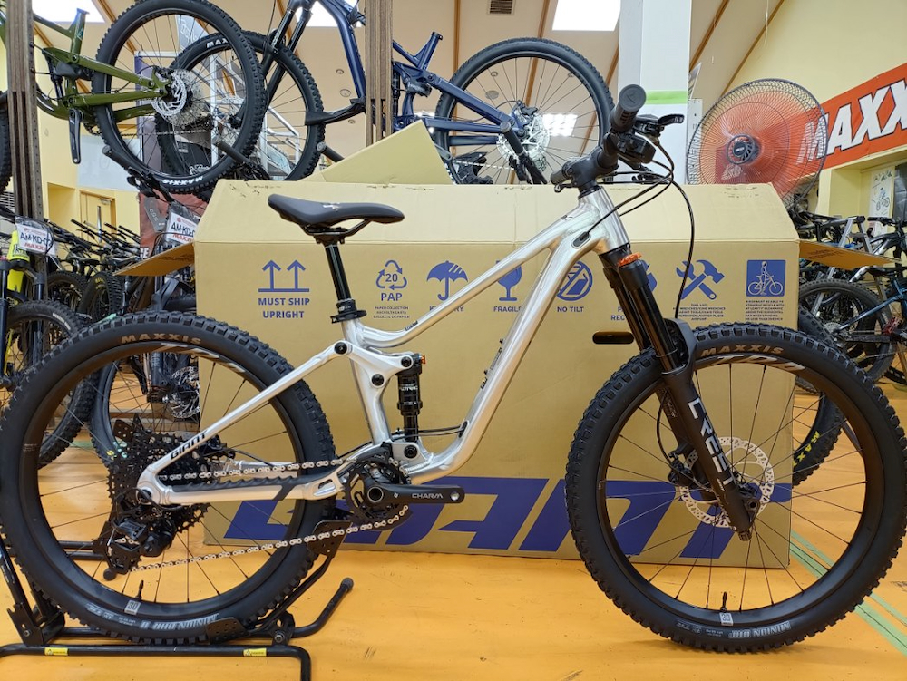 GIANTより発売された24インチフルサスバイクをご紹介します！ – MTB