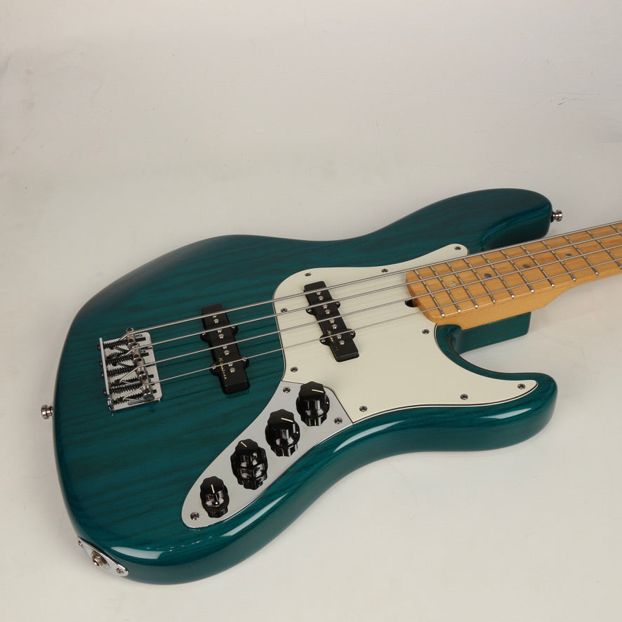 1999 Fender American Deluxe Jazz Bass - Black Book Guitars