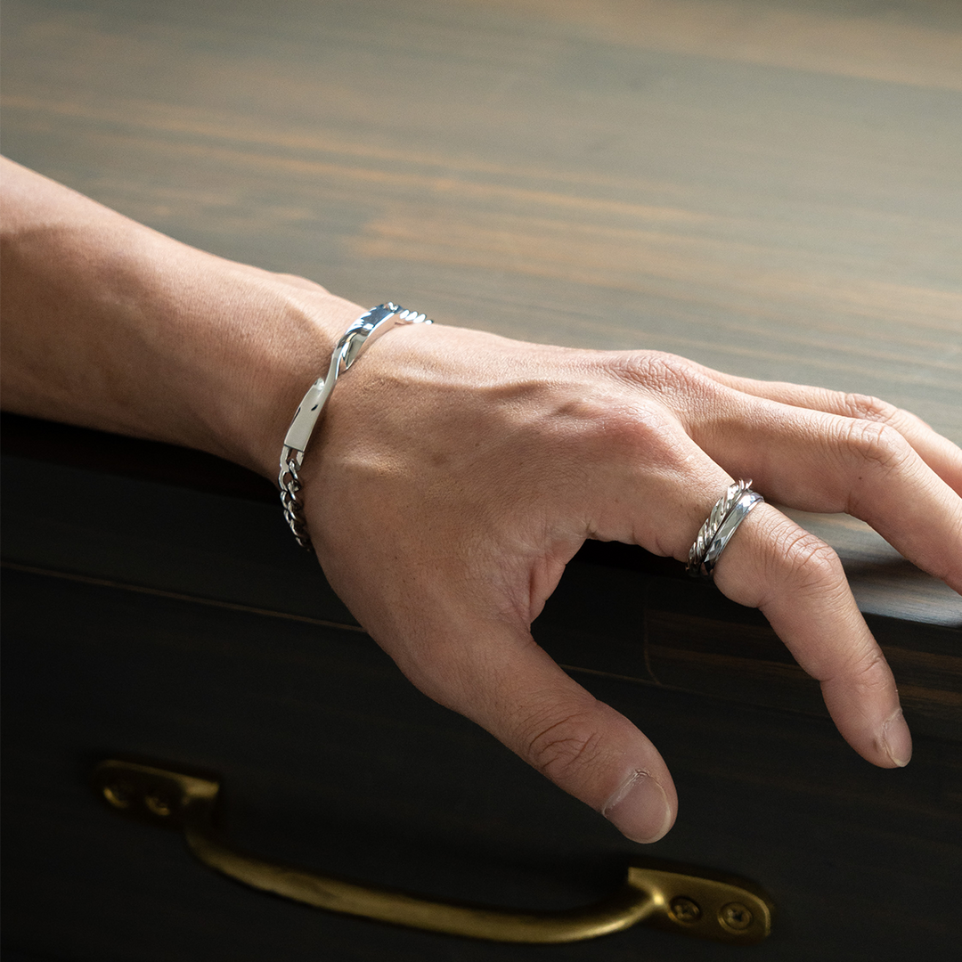 ツイストスマートブレスレット(L) / SGB-221 – BLESS