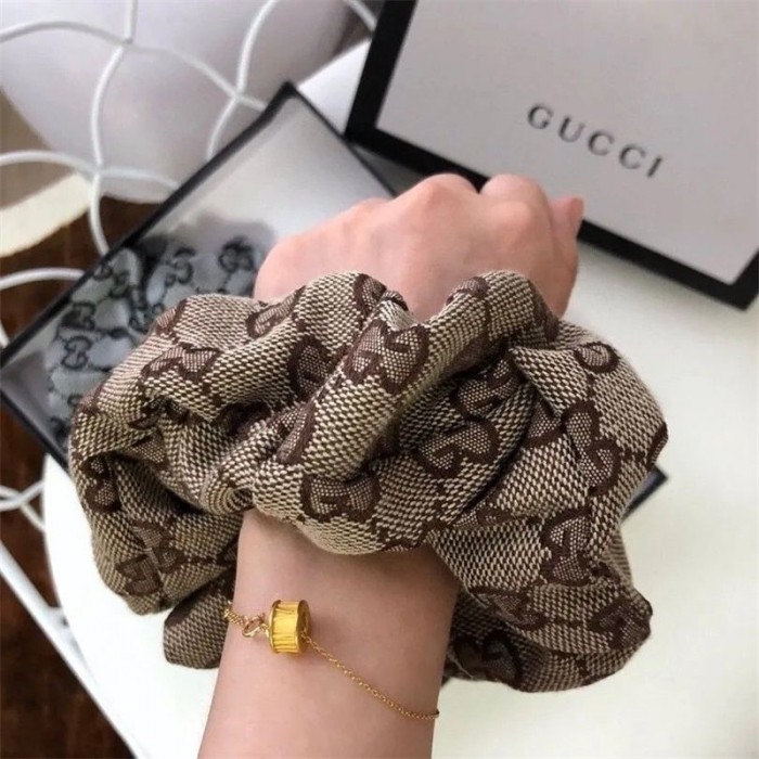 Gucci グッチ ヘアバンド ブランドかわいいブランド可愛い蝶結びヘア