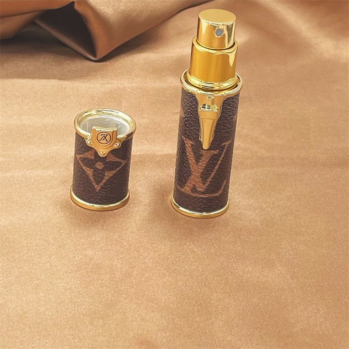 ルイヴィトンブランド香水スプレー レザー製 金属質感 アトマイザー