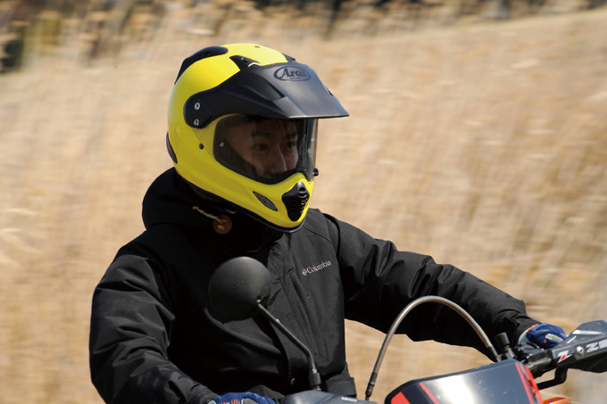 シールド付きヘルメット・ツアークロス2が4年ぶりにモデルチェンジし