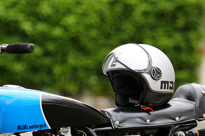 MOMO DESIGN FGTR EVO（ファイター エヴォ） バイク用品