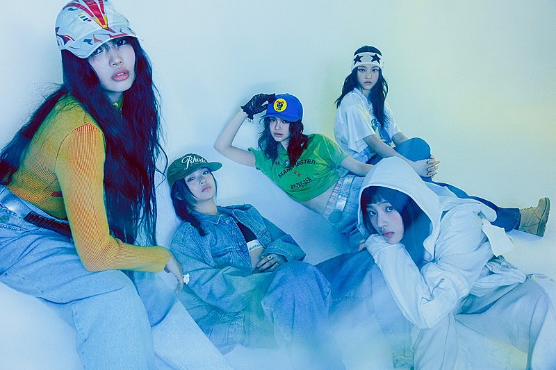 NewJeans、村上隆とコラボした日本デビューシングル『Supernatural