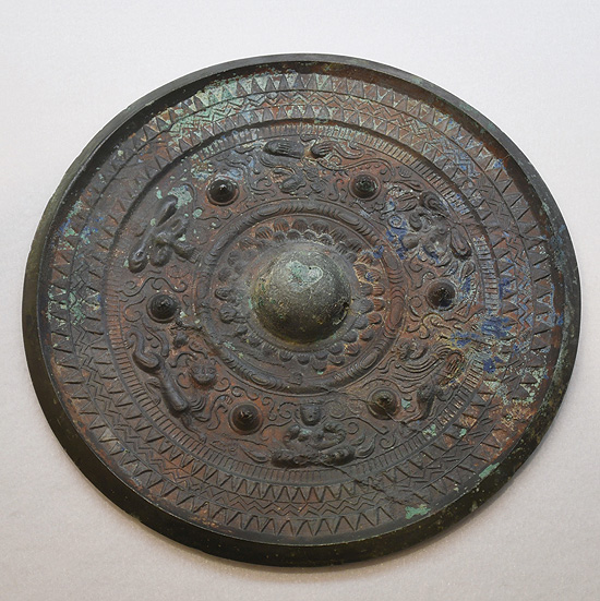 第410回 古墳時代の銅鏡に仏像「三角縁仏獣鏡」－後編 - 仏像ワールド