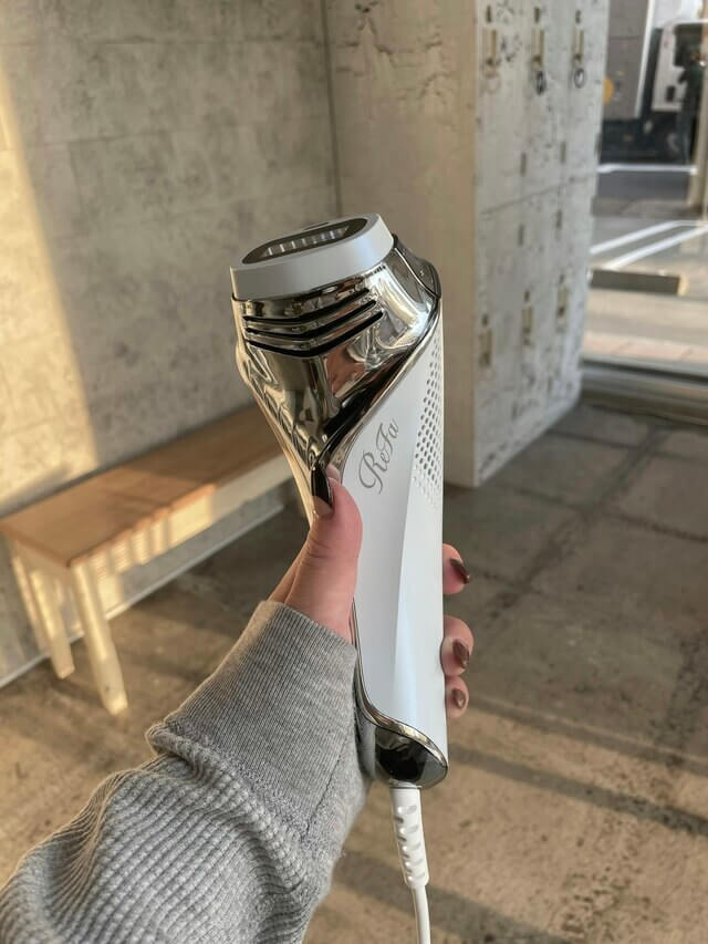 冷却機能が搭載された脱毛器！「ReFa EPI COOL」自宅で簡単ムダ毛ケア